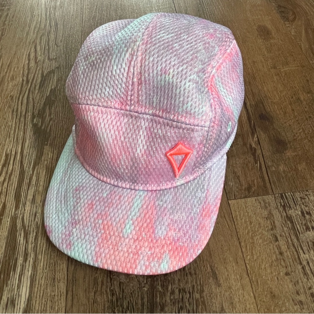 Ivivva by Lululemon girls hat XS/S